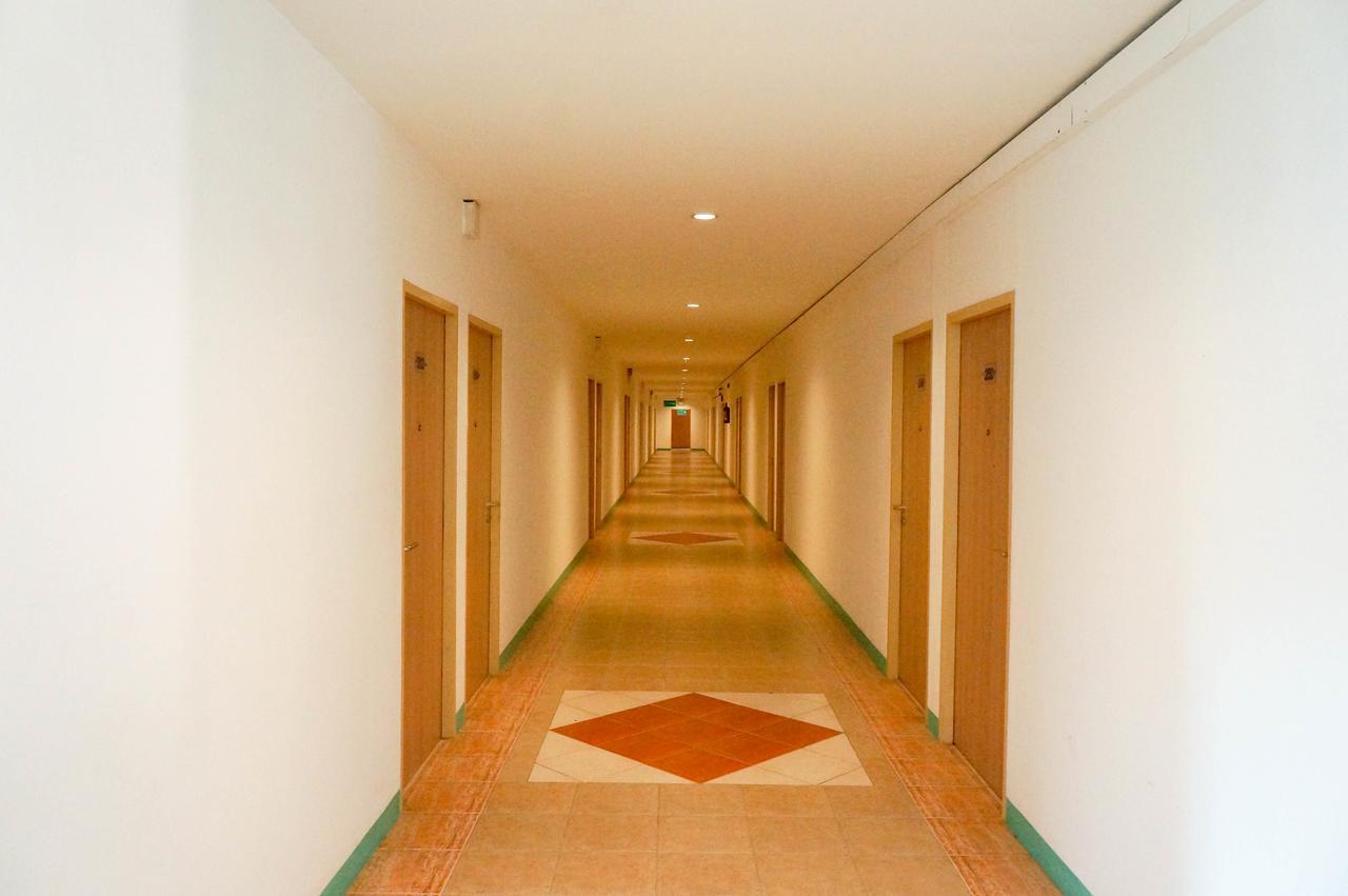 Plernpetch Hotel Surat Thani Bagian luar foto